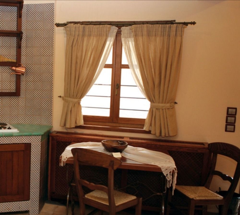 Roes Suites Káto Loutrákion Kültér fotó