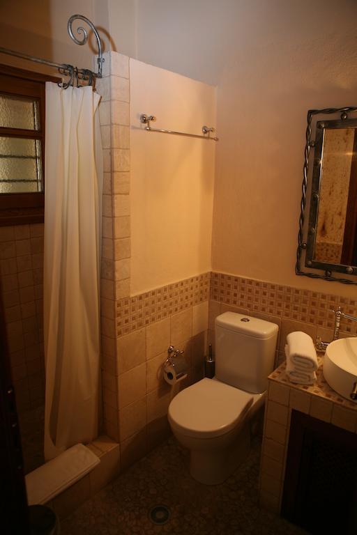 Roes Suites Káto Loutrákion Kültér fotó